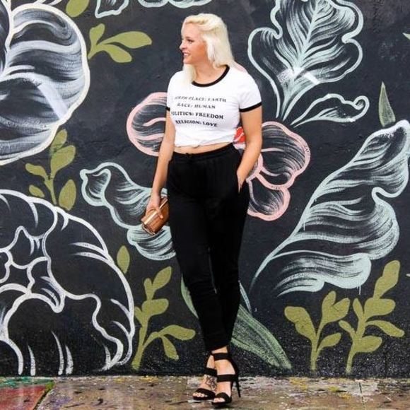 Meet your Posher, Lindsay - Picture 1 of 1